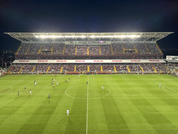 Estadio Ricardo Saprissa Aymá - San Juan de Tíbás