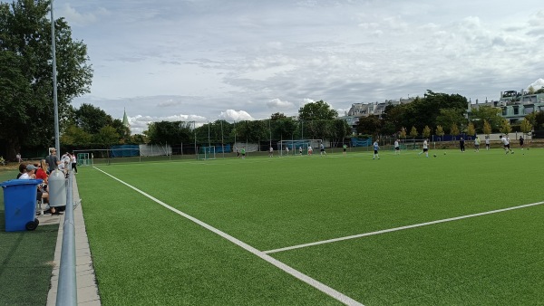 Franz Grasberger Stadion Nebenplatz - Wien