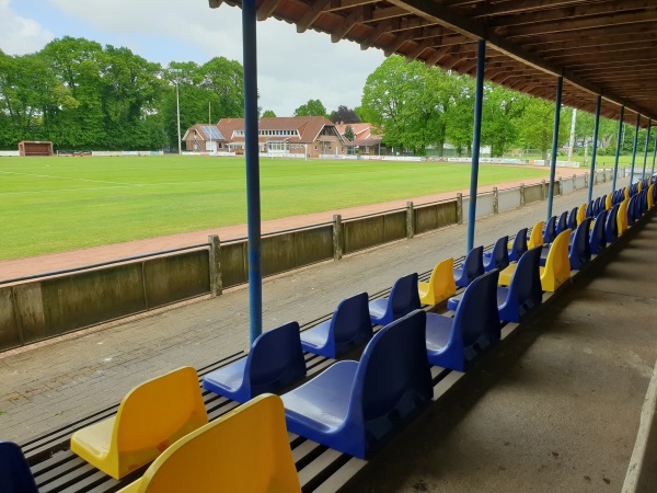 Otto-Dölle-Stadion - Papenburg-Aschendorf