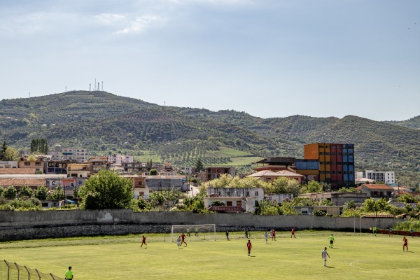 Stadiumi Adush Muça - Ballshi
