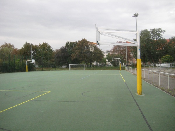 Universitätssportplatz - Magdeburg-Alte Neustadt