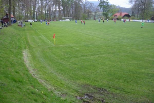 Sportplatz Altenhasungen - Wolfhagen-Altenhasungen