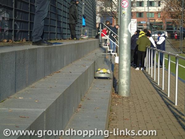 Lilli-Henoch-Sportplatz - Berlin-Kreuzberg