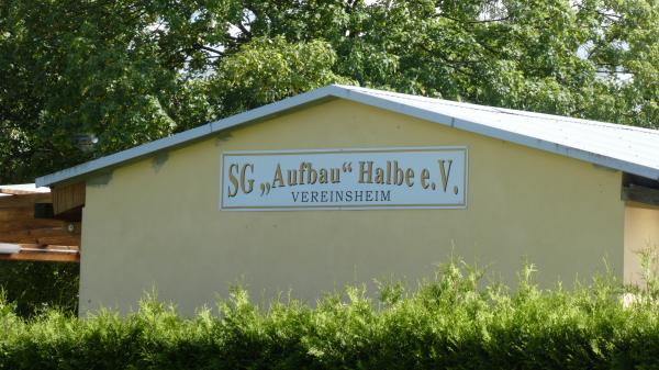 Gemeinde-Sportplätze Strandweg - Halbe
