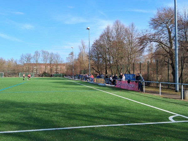 Kunstrasenplatz im Stargarder Bruch - Neubrandenburg