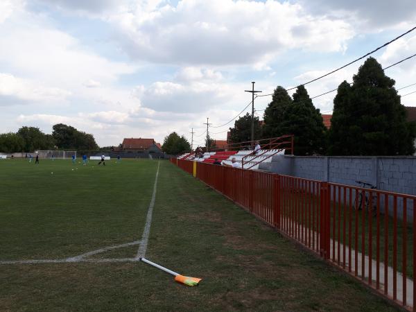 Stadion FK Budućnost - Dobanovci