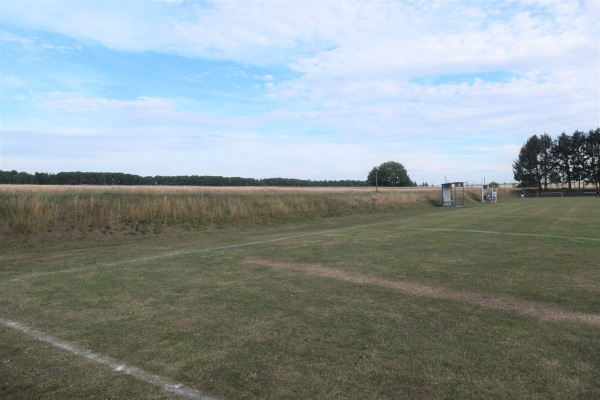 Sportplatz an der Kreisstraße - Buch/Hunsrück