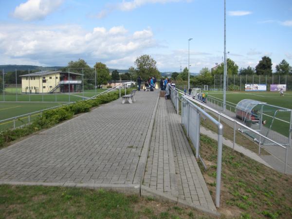 Stadion Andernach Nebenplatz - Andernach