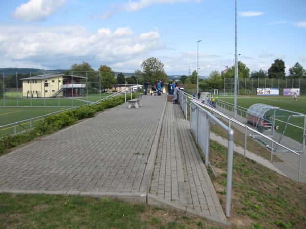 Stadion Andernach Nebenplatz - Andernach