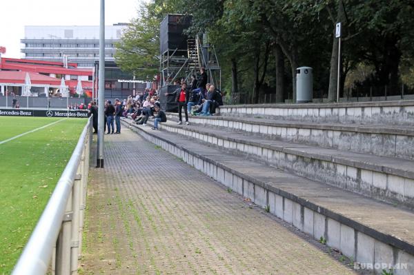 Robert-Schlienz-Stadion - Stuttgart-Bad Cannstatt