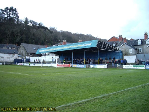 Ffordd Farrar y Stadiwm - Bangor, Gwynedd
