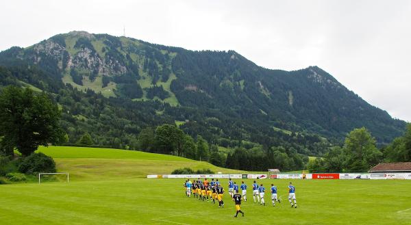 Sportplatz an der Schule - Rettenberg