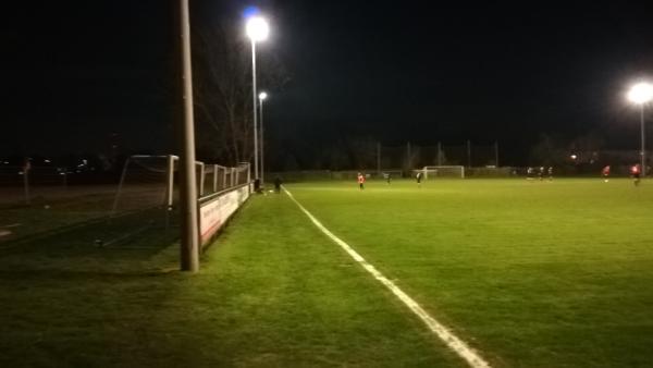 Sportplatz Eisenbahnsiedlung - Duisburg-Eisenbahnsiedlung Hohenbudberg