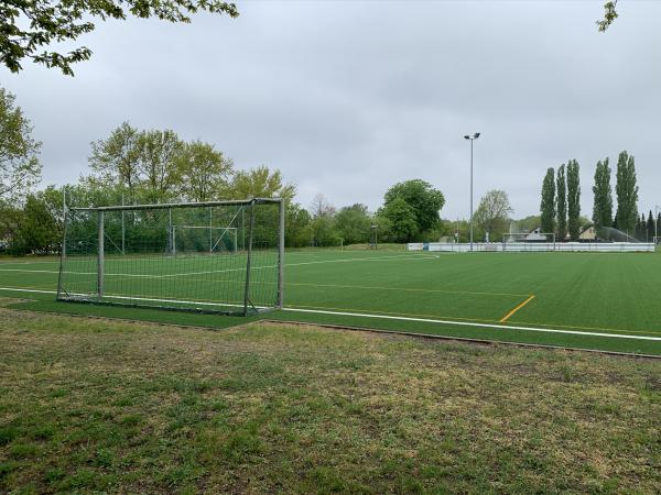 Friedrich-Ludwig-Jahn-Sportplatz 3 - Schöneiche bei Berlin