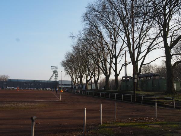 Bezirkssportanlage Duisburger Straße - Duisburg-Obermarxloh