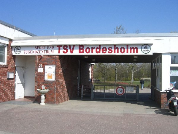 Knövi-Sportpark am Möhlenkamp - Bordesholm