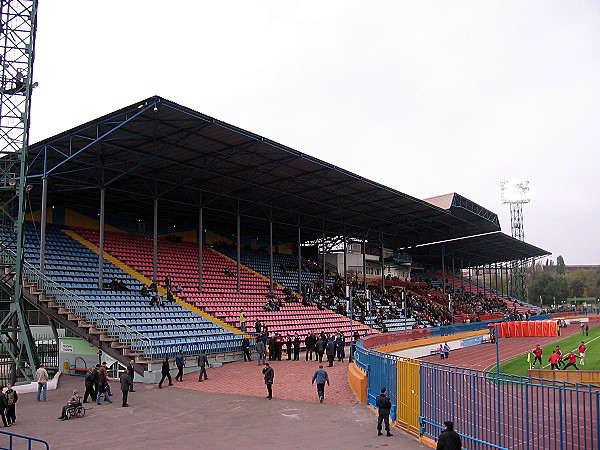 Stadion imeni Volodymyra Boiko - Mariupol'