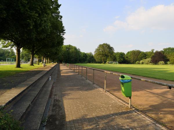 Bezirkssportanlage am Stadtwald - Neuss