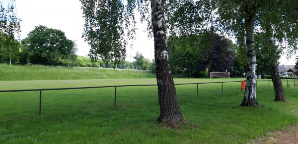 Sportplatz Henkenbrinker Straße - Lügde-Falkenhagen