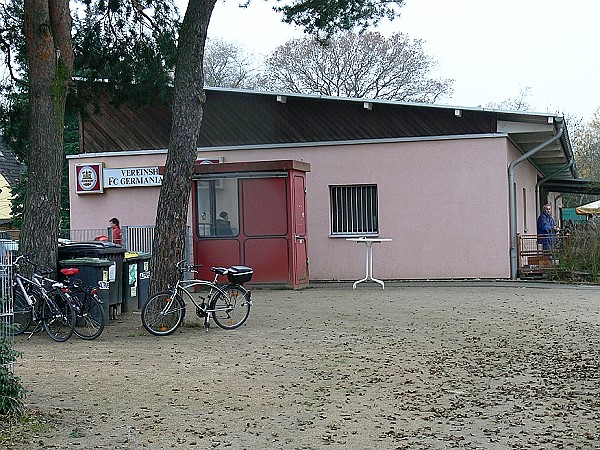 Sportanlage Schwanheimer Bahnstraße - Frankfurt/Main-Schwanheim