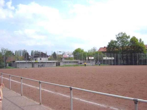 Sportplatz Bladenhorster Straße - Herne-Holthausen