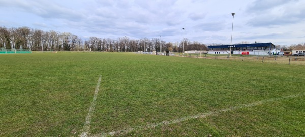 Werner-Seelenbinder-Sportplatz 2 - Herzberg/Elster