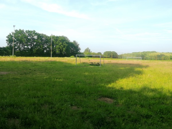 Sportplatz Krummesser Landstraße (alt) - Lübeck-Kronsforde