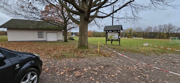 Sportplatz an der B327 - Bell/Hunsrück