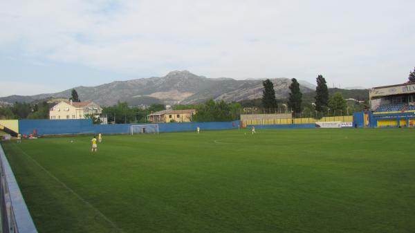 Stadion pokraj Jadra - Solin