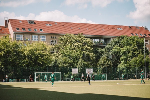 Tesch-Sportplatz - Berlin-Prenzlauer Berg