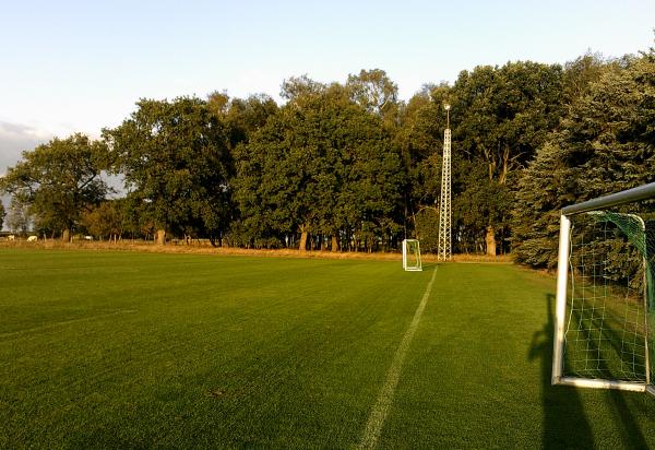 Holtens Sportplatz D - Halvesbostel