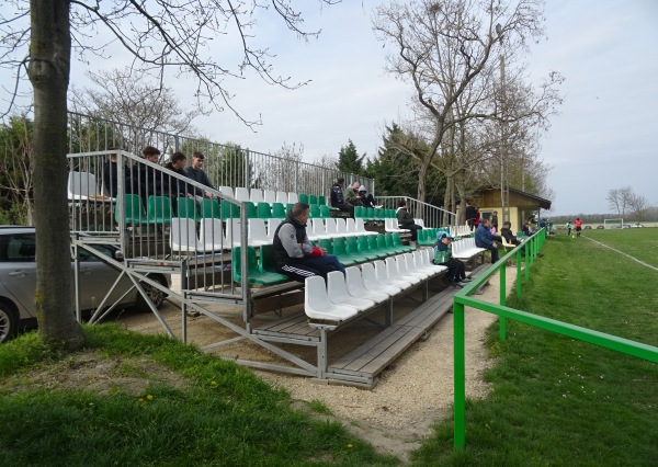 Győrladaméri Sportpálya - Győrladamér