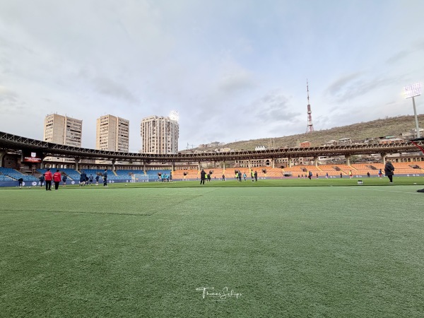 Vazgen Sargsyan anvan Hanrapetakan Marzadasht - Yerevan