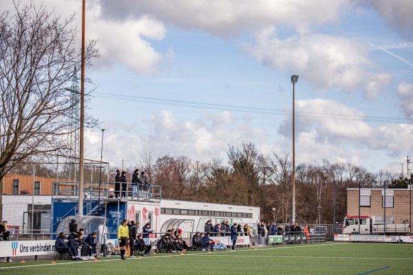 Jean-Löring-Sportpark Platz 2 - Köln-Zollstock