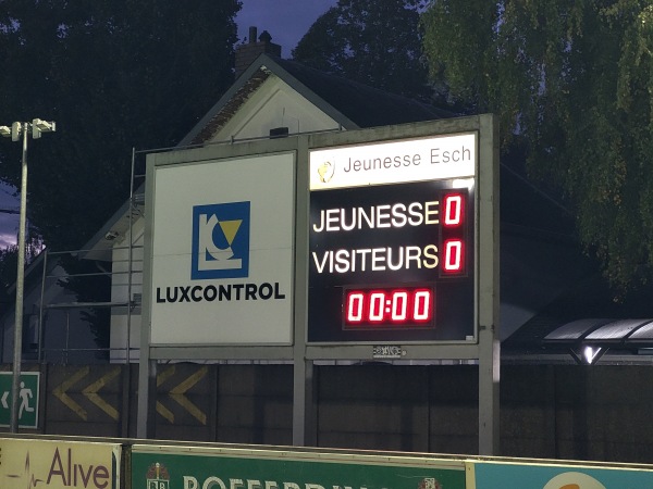 Stade de la Frontière - Esch-Uelzecht (Esch-sur-Alzette)
