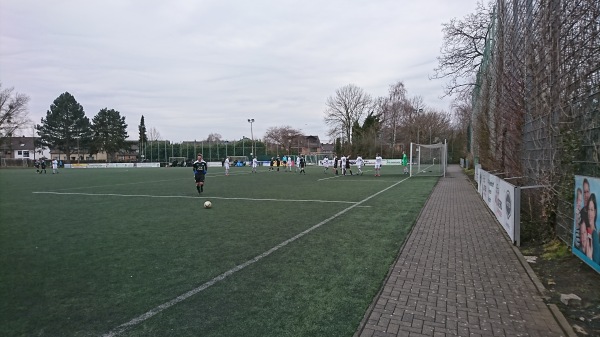REWE REINARTZ STADION Nebenplatz - Aachen-Eilendorf