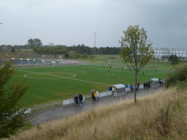 Bezirkssportanlage Sürther Feld Westplatz - Köln-Sürth