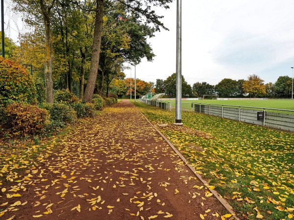 Theodor-Mostertz-Sportanlage Platz 2 - Meerbusch-Lank