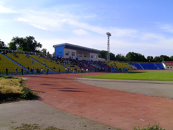 Ortalıq Stadion - Taraz