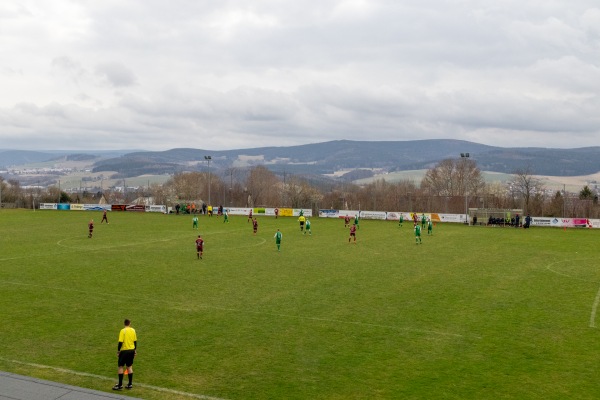 Ernst-Schneller-Stadion - Lauter-Bernsbach