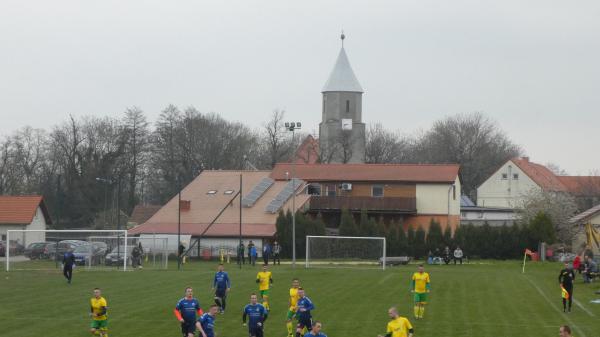 Boisko w Piotrowice - Piotrowice