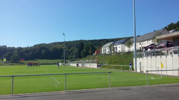 Stade Jaminet  - Déifferdeng-Uewerkuer (Differdange-Obercorn)