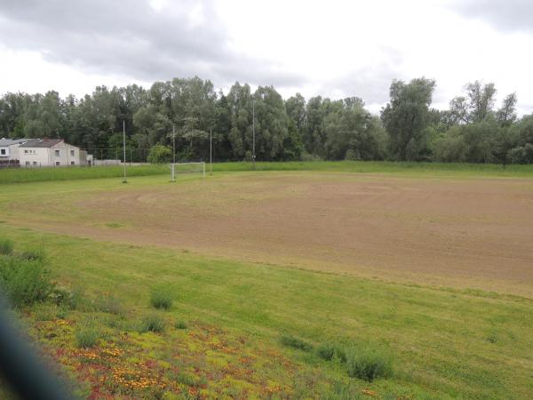 Sportplatz zum Rheinfeld 2 - Riedstadt-Erfelden