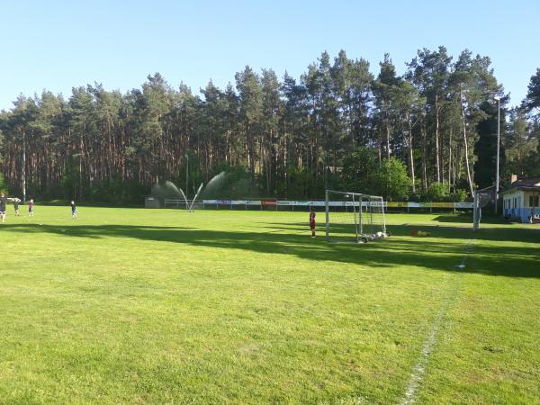 Sportplatz an der Bundesstraße - Karwitz
