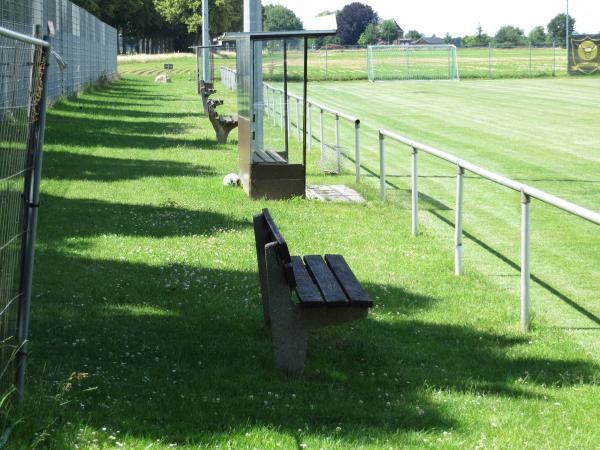 Sportplatz Kirchtroisdorf - Bedburg-Kirchtroisdorf