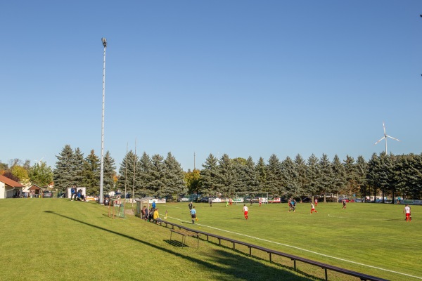 Sportplatz Kemnitz - Bernstadt/Eigen-Kemnitz