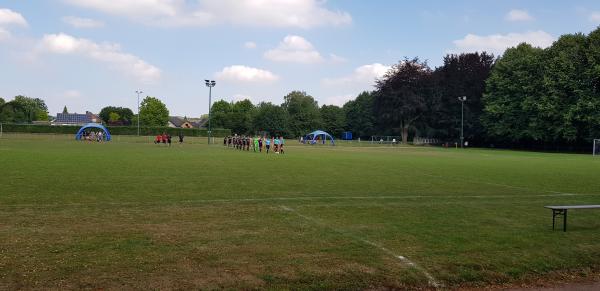 Sportplatz Eimbeckhausen - Bad Münder/Deister-Eimbeckhausen