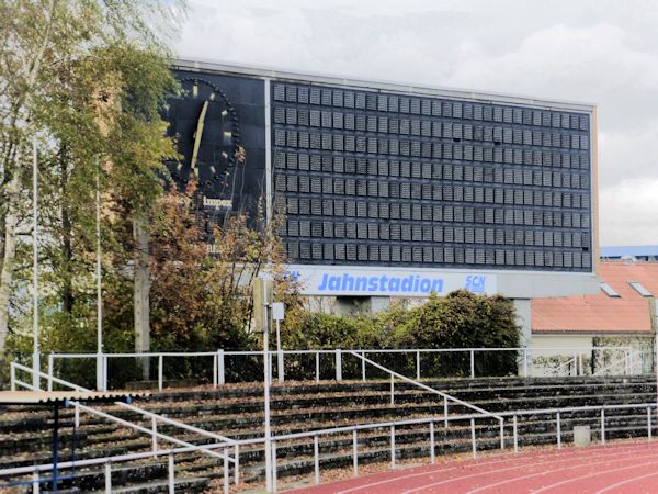 Friedrich-Ludwig-Jahn-Stadion im Jahn-Sportpark - Neubrandenburg