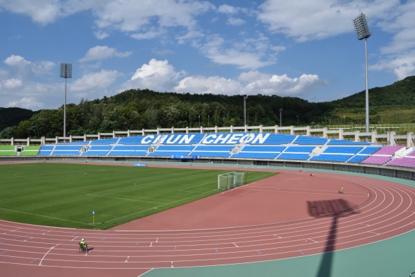 Chuncheon Songam Sports Town Main Stadium - Chuncheon