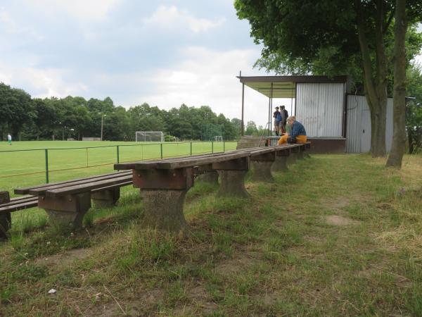 Stadion w Ostrowitem - Ostrowite